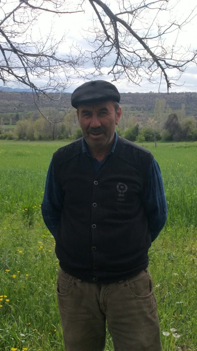 Devrilen traktörün sürücüsü hayatını kaybetti