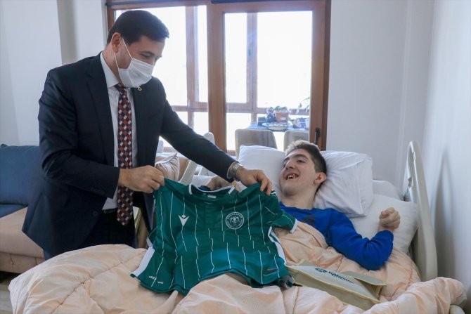 Konya'da engelli çocuklar asırlık geleneğin sevincini evlerinde yaşadı