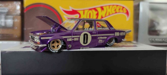 Yatırımını ev ve arsa yerine oyuncak araçlara yapıyor