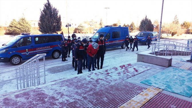 Konya'da kablo hırsızlığı iddiasıyla 5 kişi gözaltına alındı