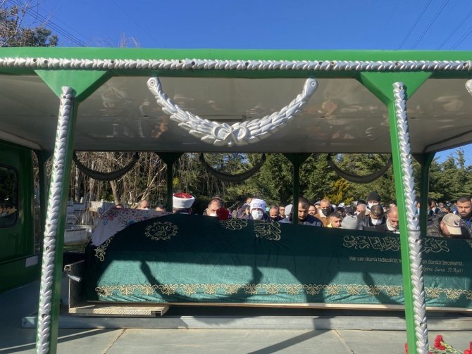 Kan donduran cinayet: 1,5 yaşındaki kızının gözü önünde hamile eşine kurşun yağdırdı