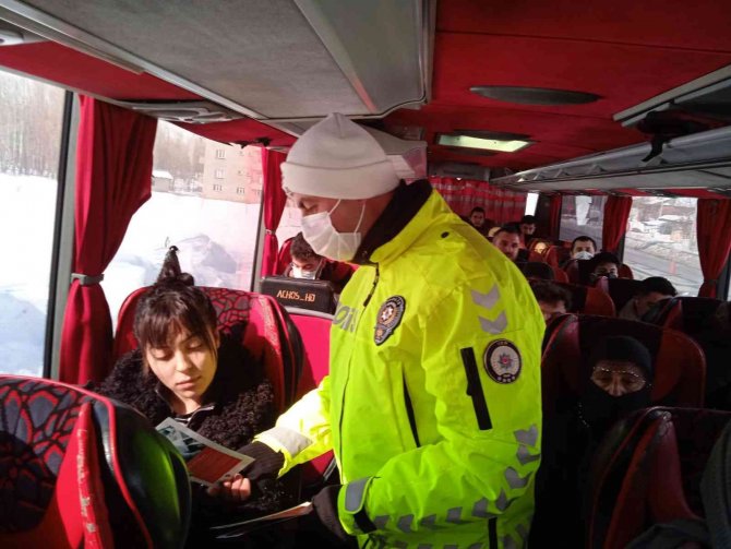 Polisten sürücü ve yolculara bilgilendirme