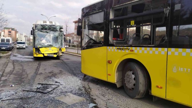 2 otobüs kafa kafaya çarpıştı: 6 yaralı