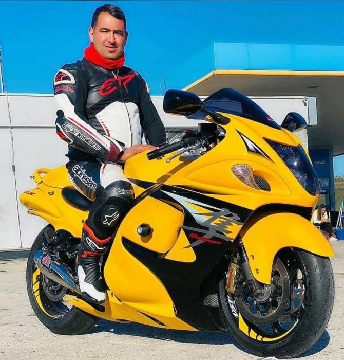 Feci kazada motosiklet traktöre çarptı