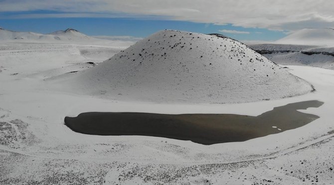 Kar yağışları, kuruyan Meke Gölü’ne umut oldu