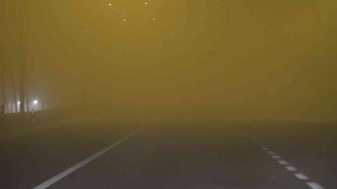 Konya yolunda yoğun sis