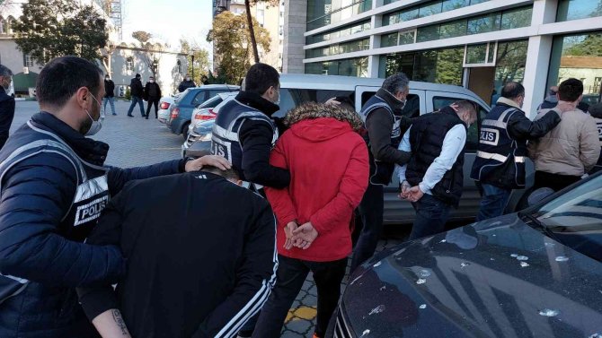 26 yaşındaki gencin tuzağa düşürülerek öldürülmesinde 6 kişi tutuklandı