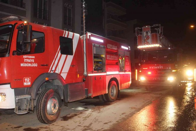 Adıyaman’da yangın çıkan binada can pazarı: 5 kişi hastaneye kaldırıldı