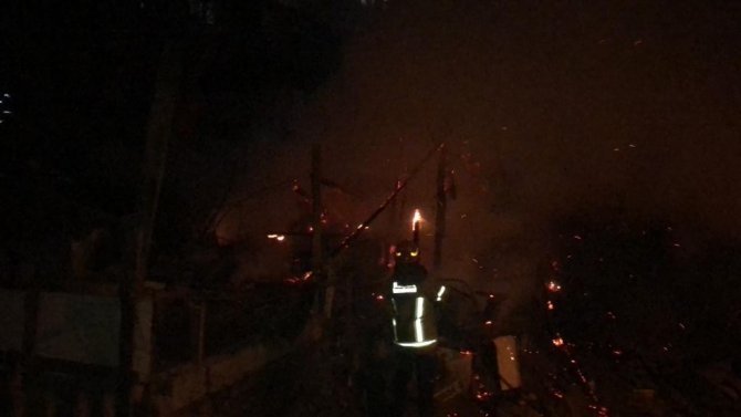 Bursa’da korkutan baraka yangını