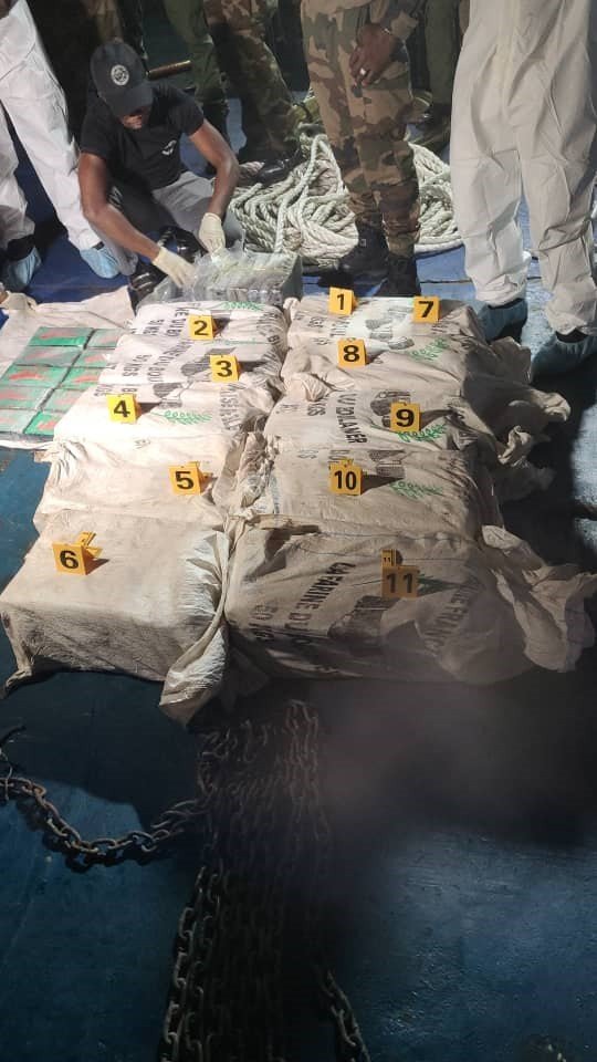 Operasyonda 528 kilogram kokain ele geçirildi