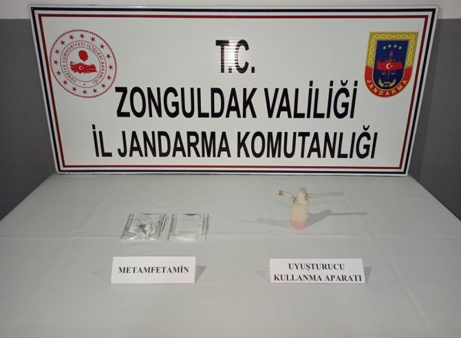 Jandarma ekiplerinden uyuşturucu operasyonu