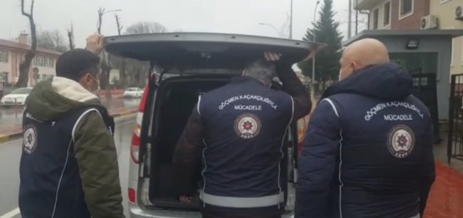 24 yıl hapis cezası bulunan göçmen kaçakçısı yakalandı!