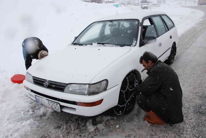 Antalya-Konya karayolu tüm araç trafiğine kapatıldı
