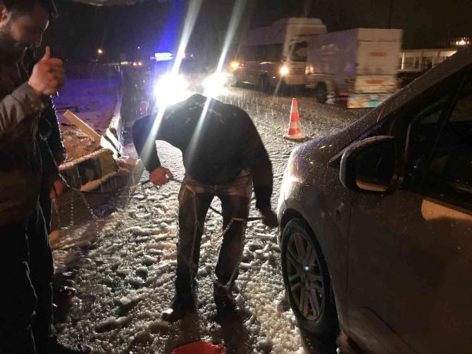 Antalya-Konya karayolu tüm araç trafiğine kapatıldı