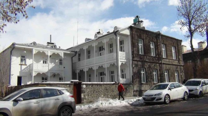 Baltık Mimarisi binalar sokakları süslüyor