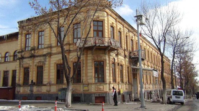 Baltık Mimarisi binalar sokakları süslüyor