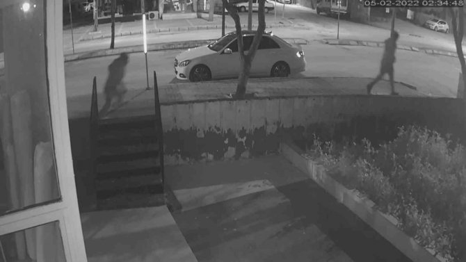 Cipten 30 bin lira çalan 4 şüpheli tutuklandı