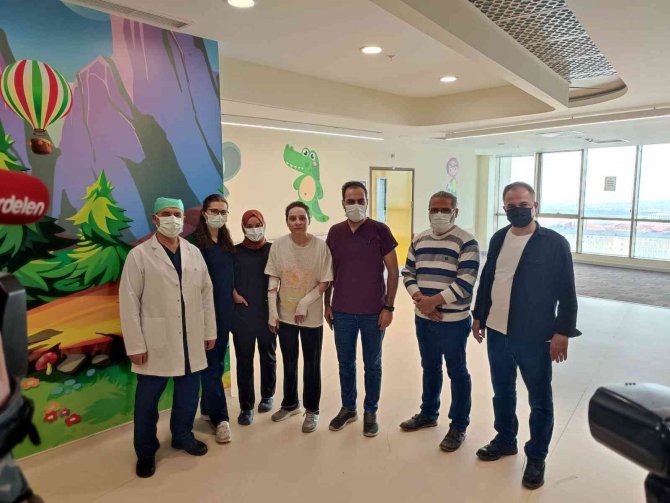 Kafe yangınında ağır yaralanan genç kız: “Son 2 ayı hatırlamıyorum”