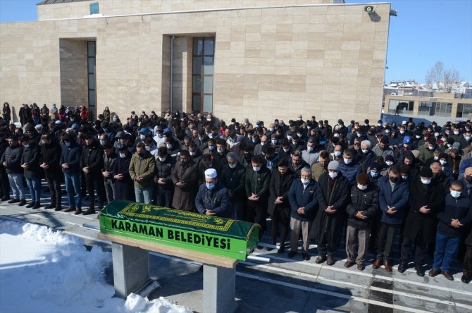 Karaman'da trafik kazasında ölen çocuğun cenazesi toprağa verildi