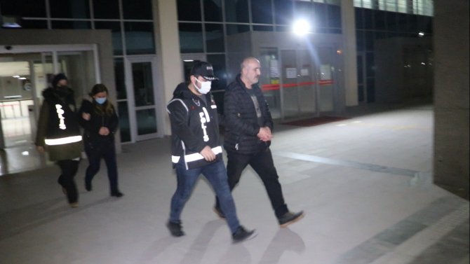 Dolandırıcı sahte polis ve savcı tutuklandı