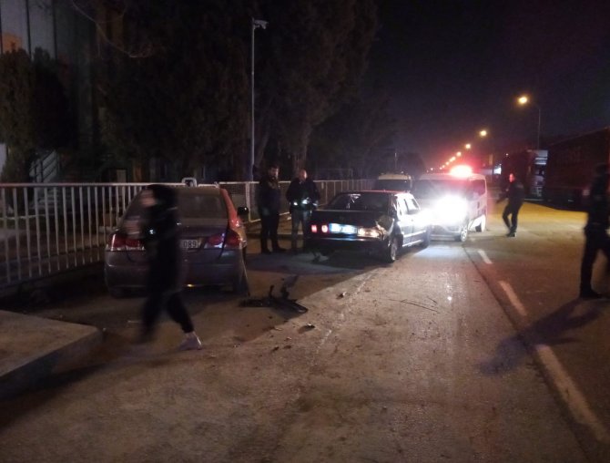 Alkollü sürücü kaçarken kazaya karıştı