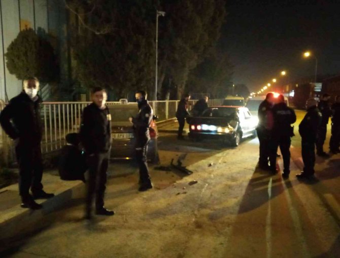 Alkollü sürücü kaçarken kazaya karıştı