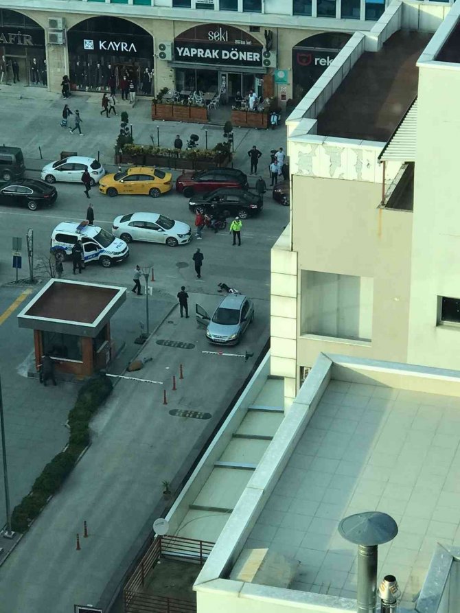 Polisin cinnet anı kamerada...2 ölü 1 yaralı