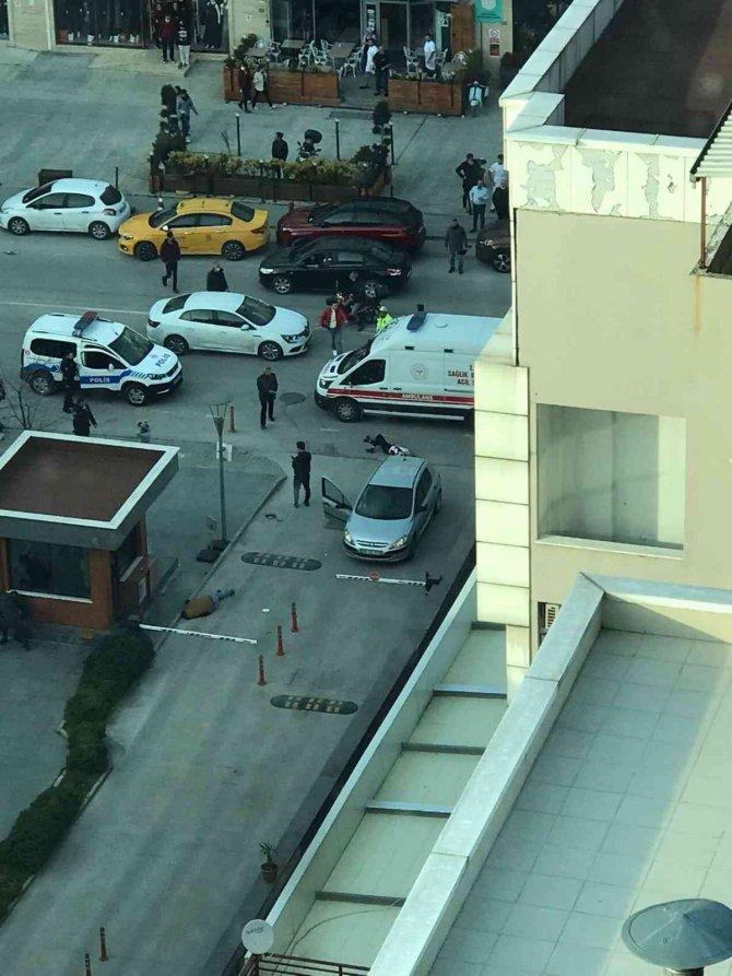 Polisin cinnet anı kamerada...2 ölü 1 yaralı