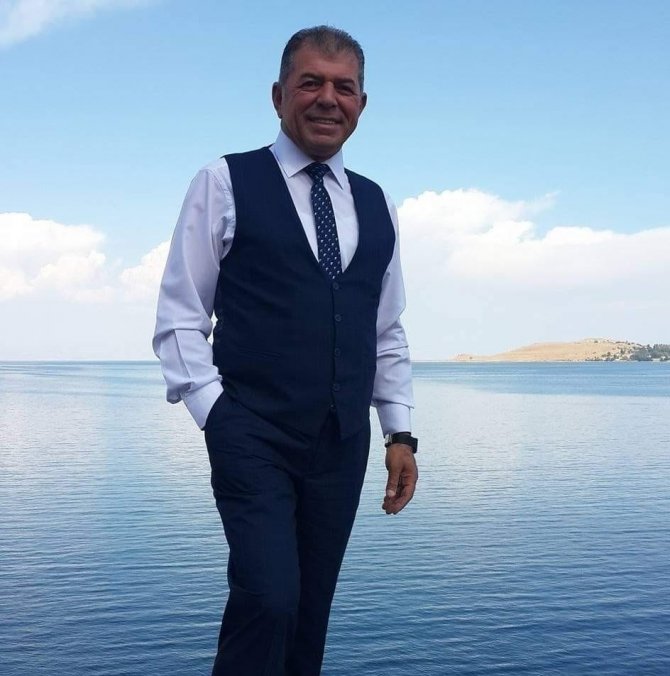 Burdur’da otomobil karşı şeride geçti: 1 ölü, 2’si ağır 4 yaralı