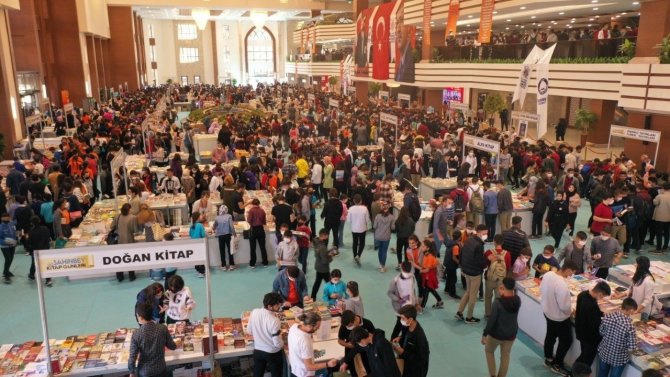 Çocuk şenliği kitap fuarına davet