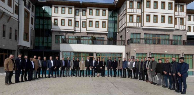 “Dünyanın en büyük 10 ekonomisi içindeki yerimizi alacağız”