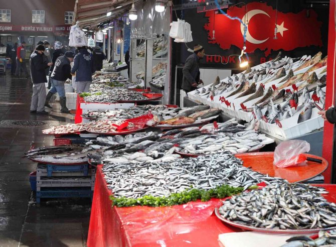 Konya'da hamsi fiyatları düşecek! Balıkçılardan açıklama