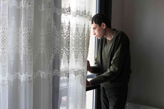 Kezzap atılan engelli çocuk ile ailesinin yaşam mücadelesi