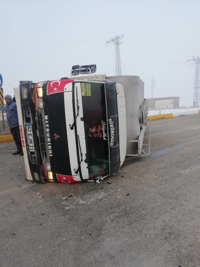 Konya'da yoğun sis kazaya neden oldu!