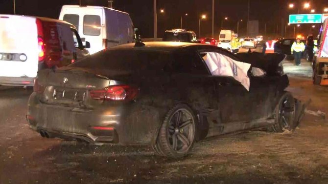 Zincirleme trafik kazası: 3 yaralı