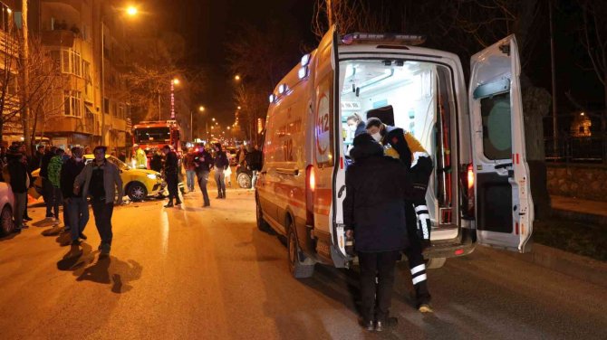 Edirne’de yaşanan kazada ortalık savaş alanına döndü