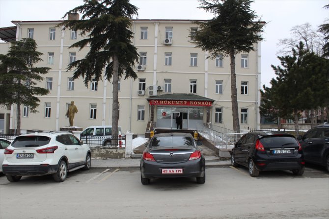 Yunak Kaymakamı Murat Karahan, göreve başladı