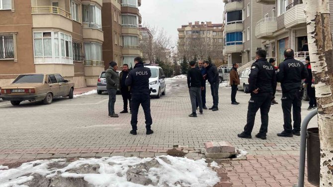 Konya'da eski ortağının evini bastı 5 kişiyi yaraladı
