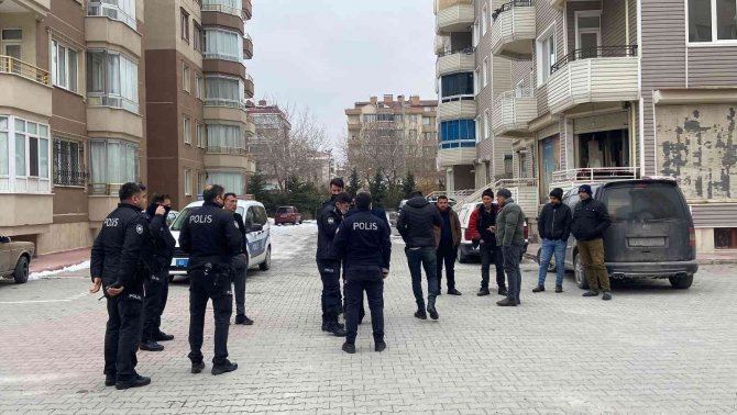 Konya'da eski ortağının evini bastı 5 kişiyi yaraladı