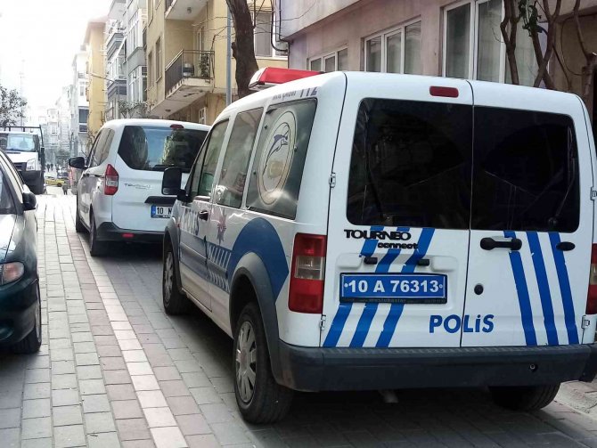 Boşanma aşamasında olduğu karısını vurdu