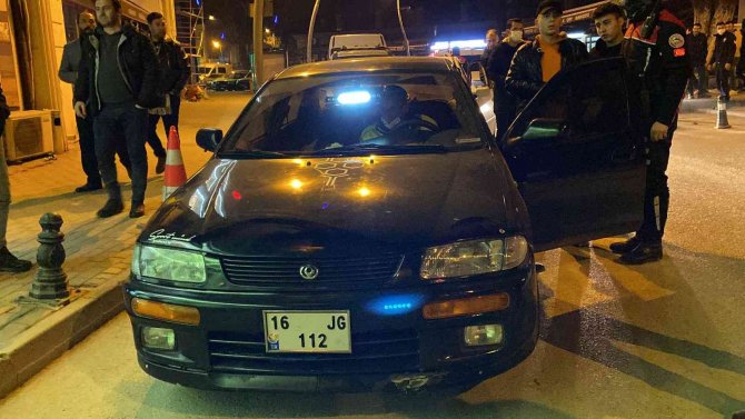 Öfkeli anne çakarlı lambayı oğlunun başında parçaladı