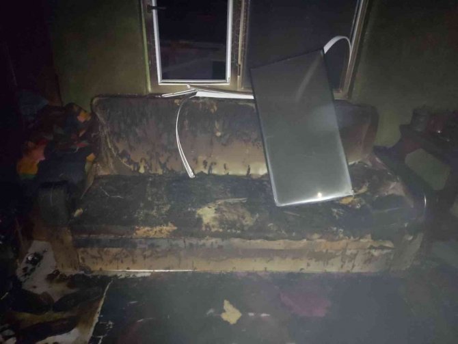 Soba yakmak için kullanılan benzin evde patlamaya neden oldu