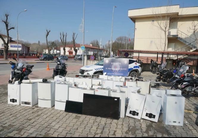 Yazlık evlerden beyaz eşya çalan 3 kişi tutuklandı