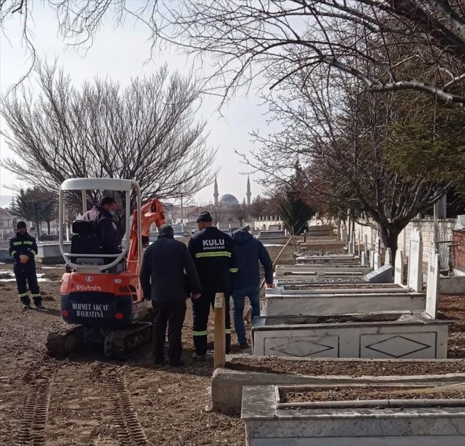 Konya'da biyolojik annenin tespiti için 40 yıl önce ölen kişinin mezarı açıldı