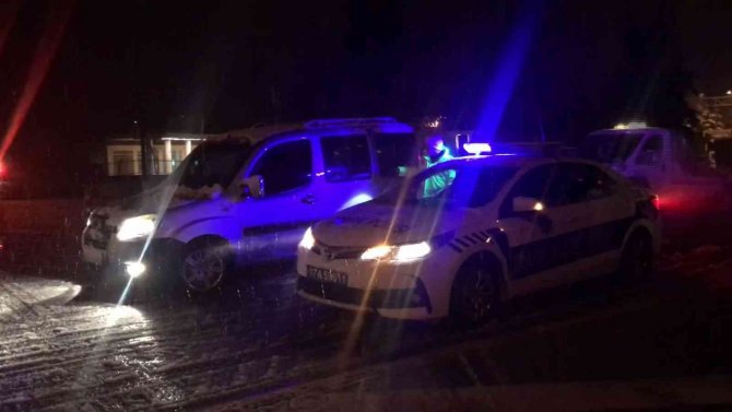 Antalya-Konya karayolu trafiğe kapatıldı