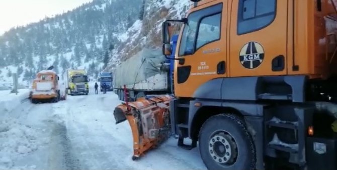 Antalya-Konya karayolu tüm araç trafiğine açıldı