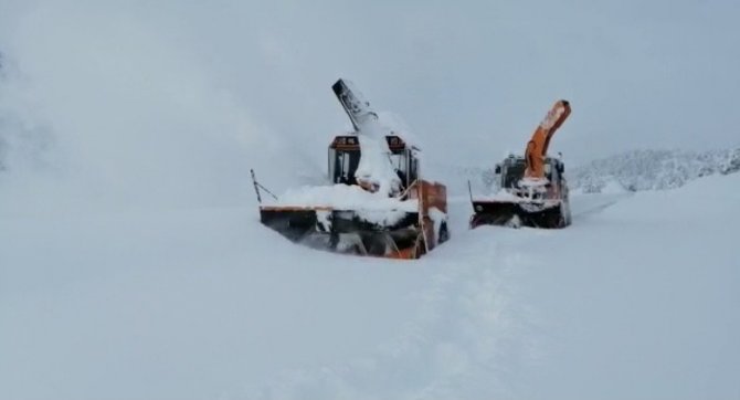 Antalya-Konya karayolu tüm araç trafiğine açıldı