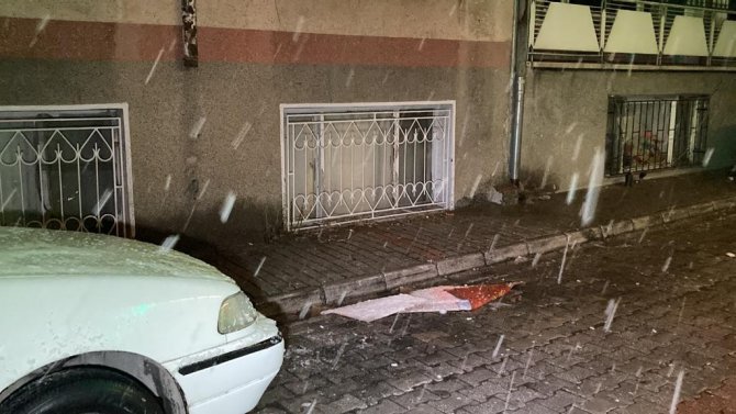 Bıçaklanan alkollü şahıs ağır yaralandı