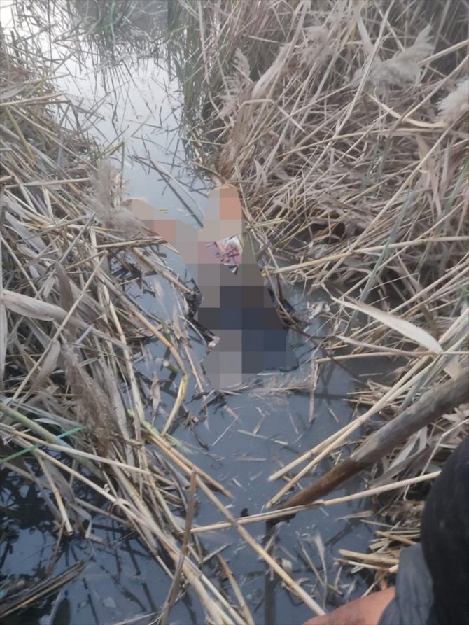 Çay kenarında ceset bulundu