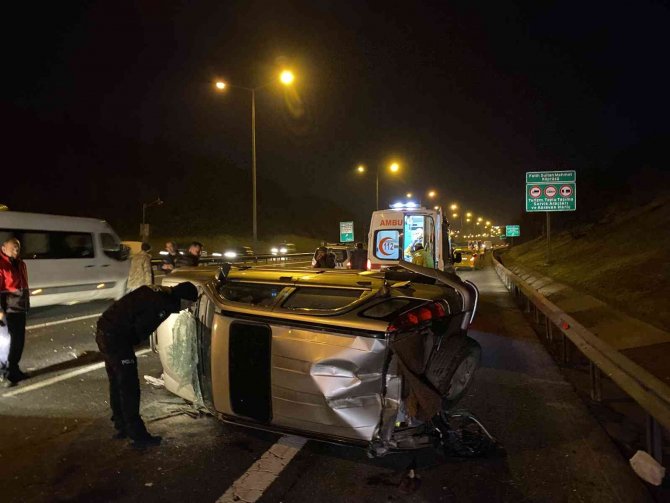 Direksiyon başında uyuyakalan sürücü cipe çarptı